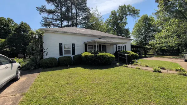 2504 Beech Bluff Rd, Jackson, TN 38301