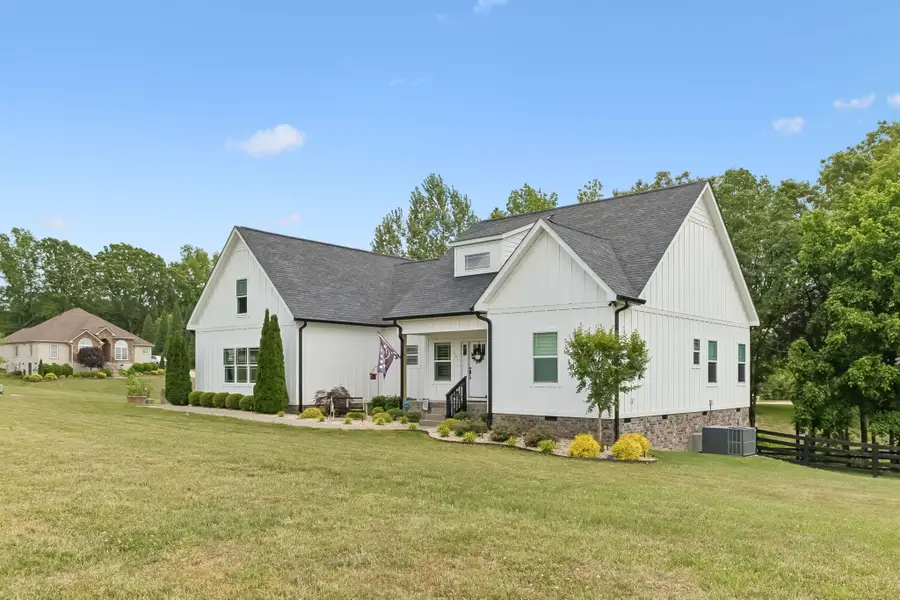 101 Amelia Dr, Bon Aqua, TN 37025 - #3