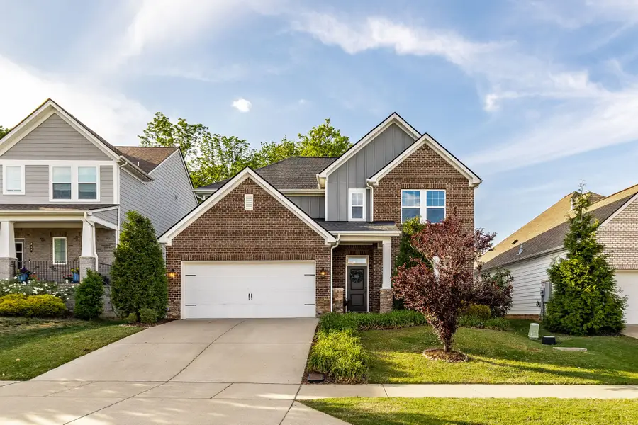 210 Woodhall Ct, White House, TN 37188 - #2
