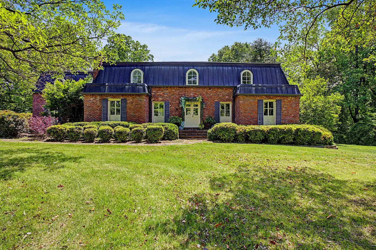 258 Old Humboldt Rd, Jackson, TN 38305 - #1