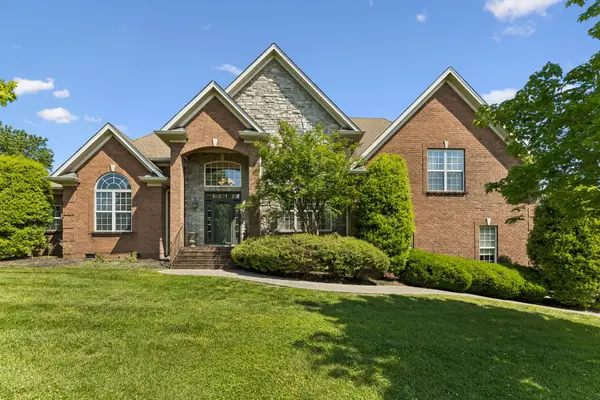 2200 Brienz Valley Dr, Franklin, TN 37064