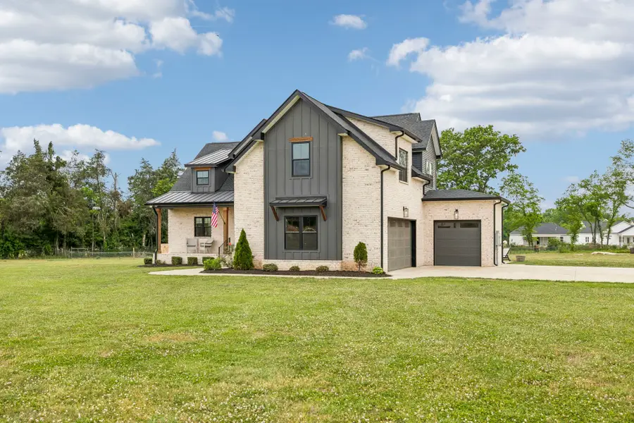 324 Crescent Rd, Murfreesboro, TN 37128 - #2