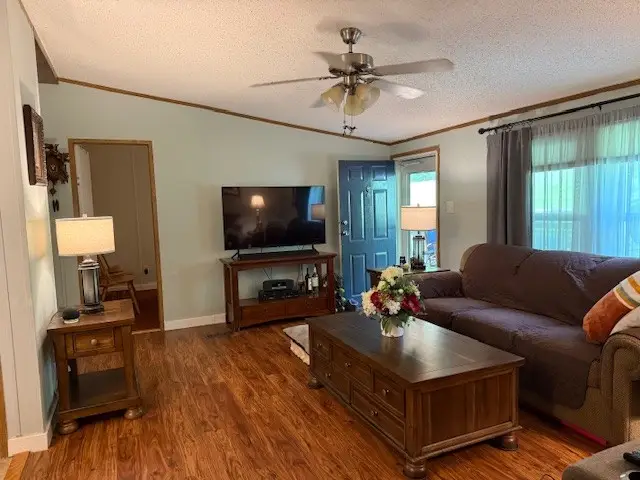 479 Leatherwood Lake Rd, Stewart, TN 37175 - #2