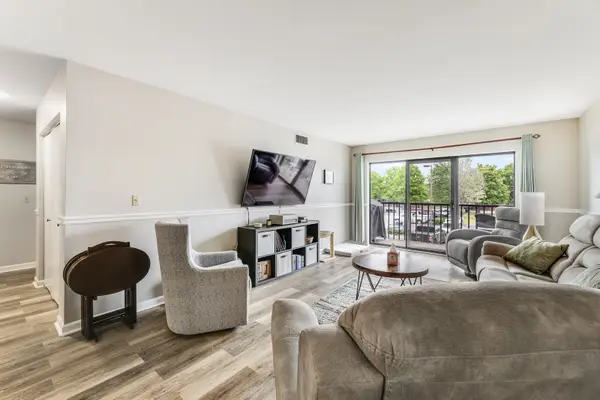 200 Sanders Ferry Rd #2210, Hendersonville, TN 37075