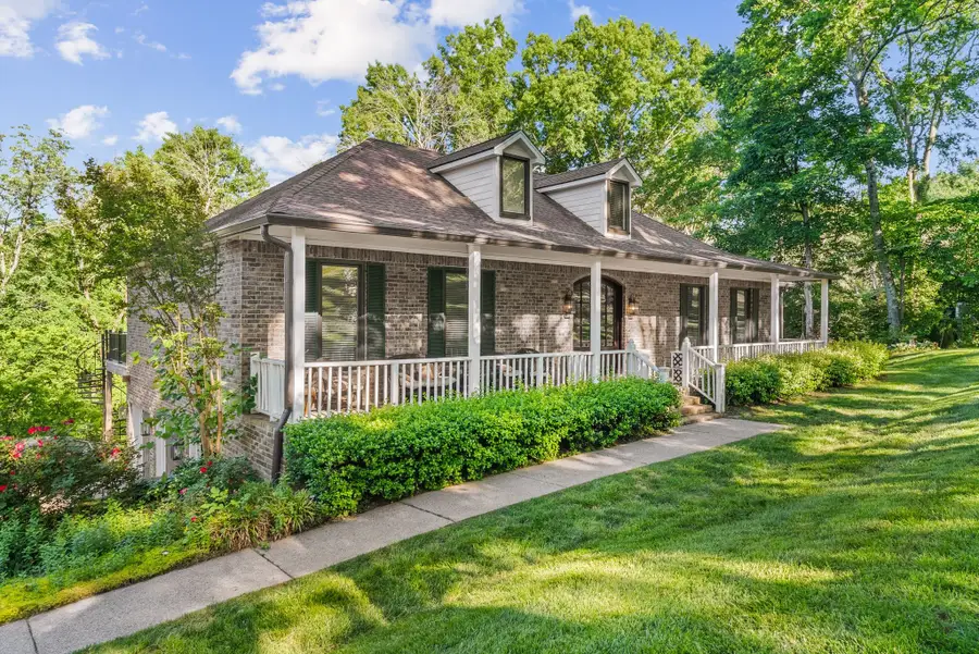 105 Foxwood Ln Sw, Franklin, TN 37069 - #3