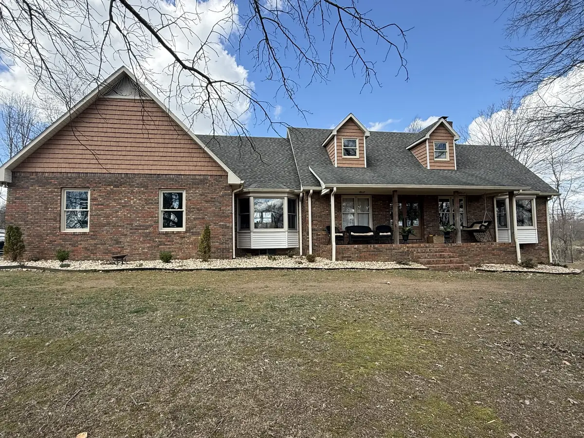 105 Sky St, Lafayette, TN 37083 - #1