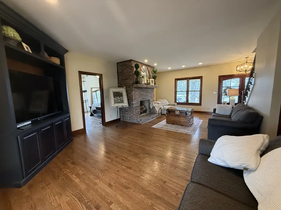 105 Sky St, Lafayette, TN 37083 - #3