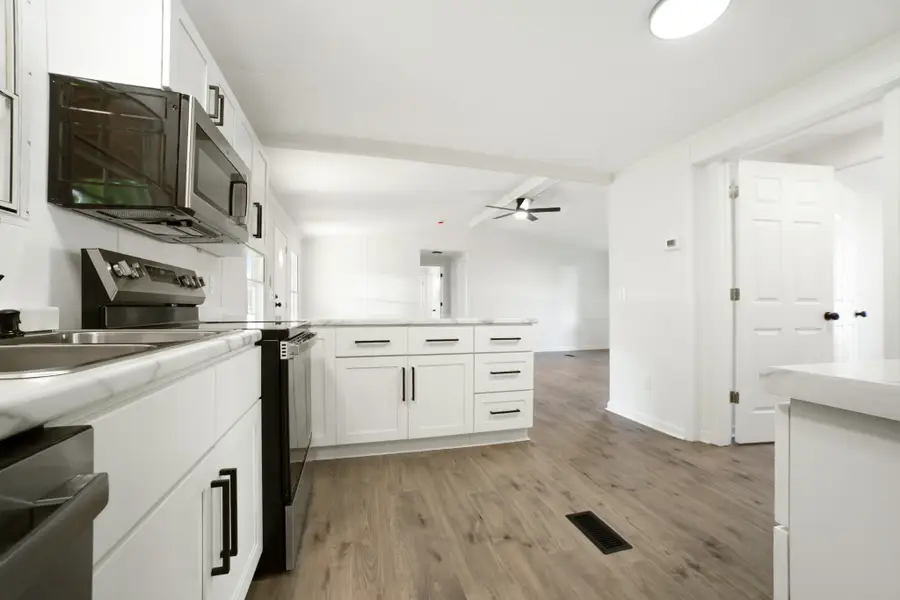 753 W Eastland St, Gallatin, TN 37066 - #3