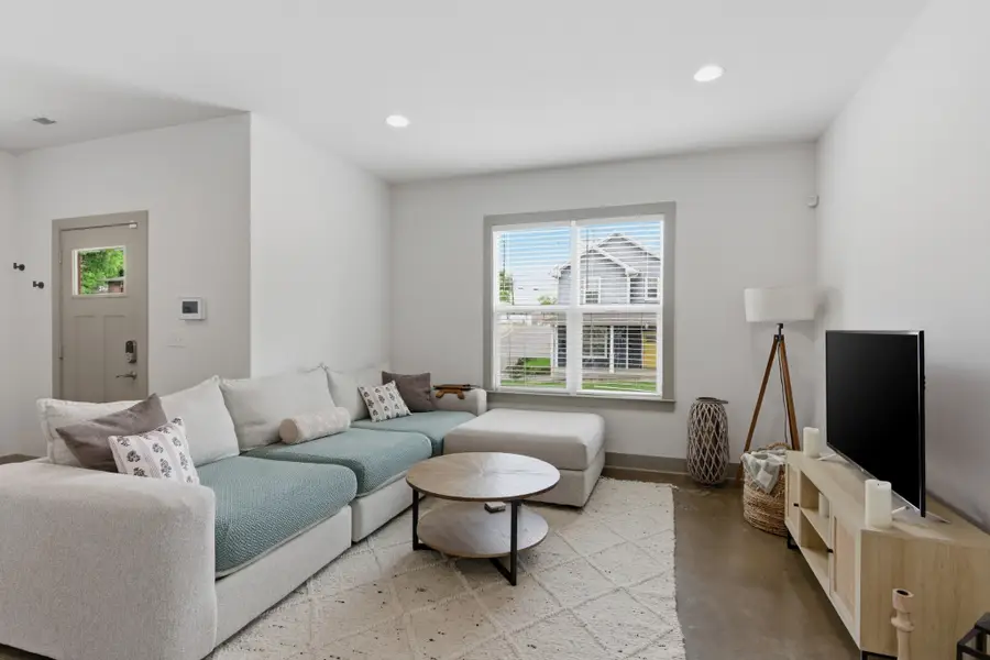 2140 15th Ave N, Nashville, TN 37208 - #3