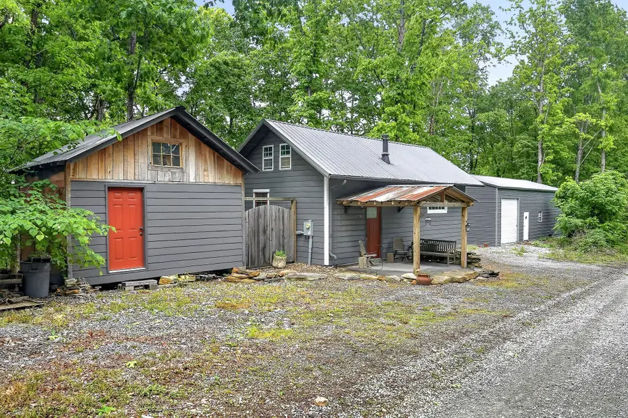 883 Rock Springs Rd, Celina, TN 38551 - #3