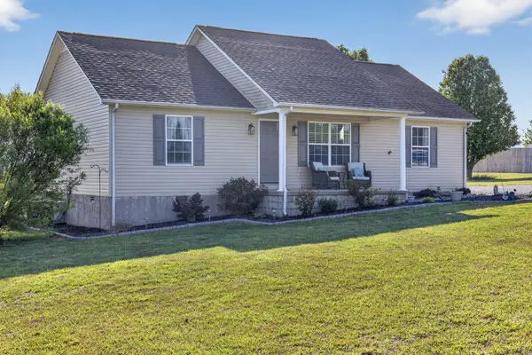 15501 Old Kentucky Rd, Walling, TN 38587