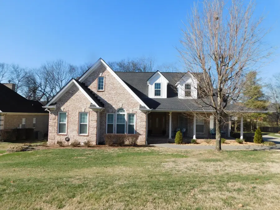 117 Collinwood Dr, Gallatin, TN 37066 - #2
