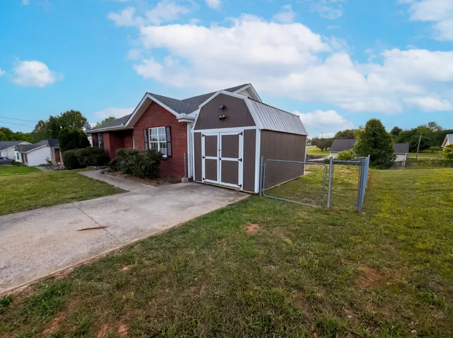 1305 Jared Ray Dr, Clarksville, TN 37042 - #2
