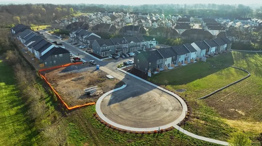 490 Bishop Pvt Blvd, Gallatin, TN 37066 - #2