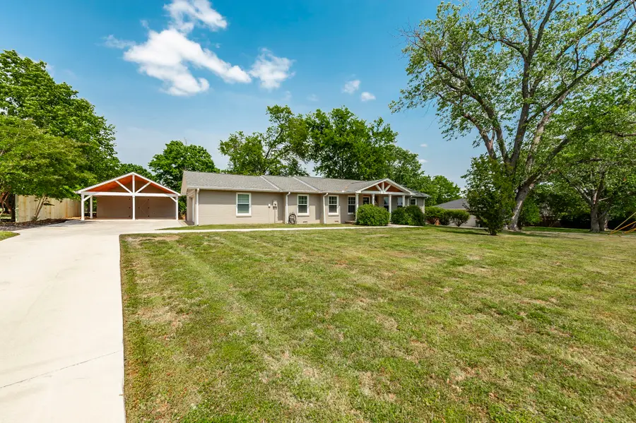 110 Brookhaven Dr, Gallatin, TN 37066 - #3