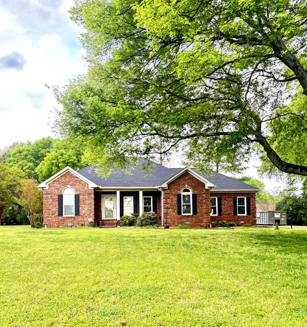 1530 Oxford Ct, Gallatin, TN 37066