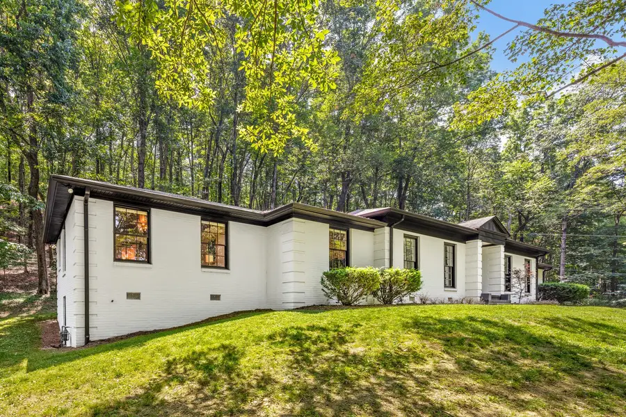 1904 Cromwell Dr, Nashville, TN 37215 - #2