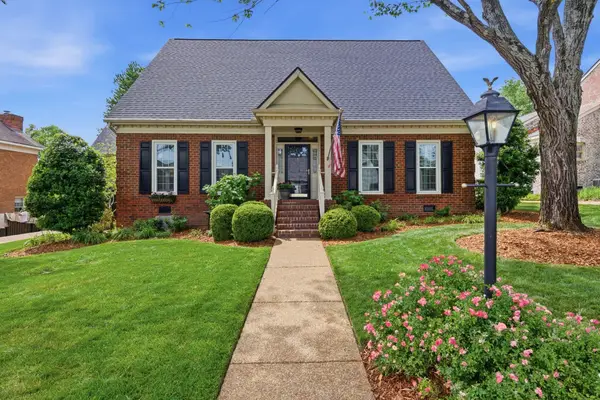 1413 Hampshire Pl, Nashville, TN 37221