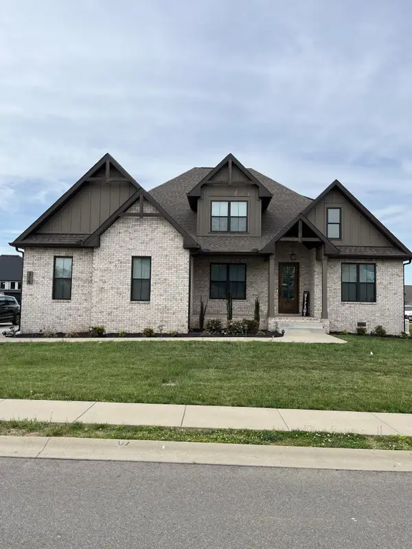314 Clarabelle Ln, Clarksville, TN 37040
