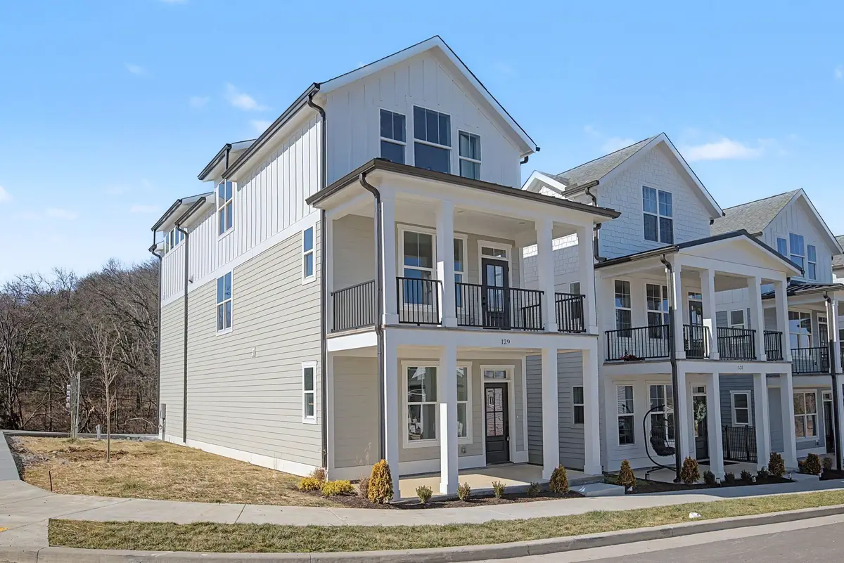 129 Stella Dr, Nashville, TN 37209 - #1