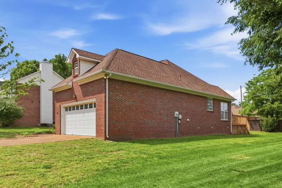 105 Green Tree Ct, Columbia, TN 38401 - #3
