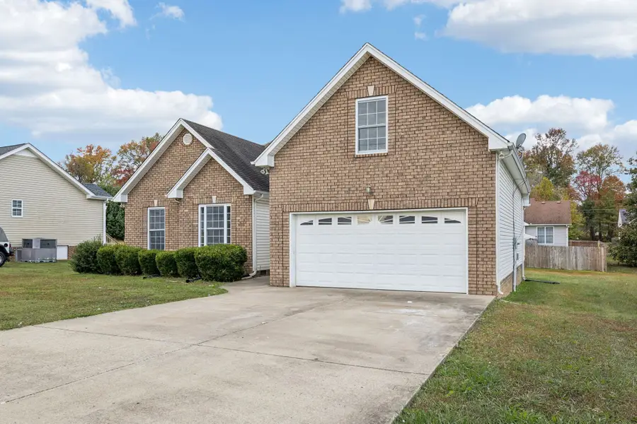 238 Clydesdale Ln, Springfield, TN 37172 - #3