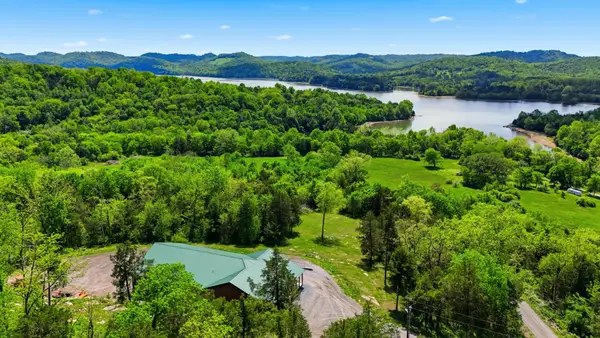 2699 Brooks Bend Ln, Gainesboro, TN 38562