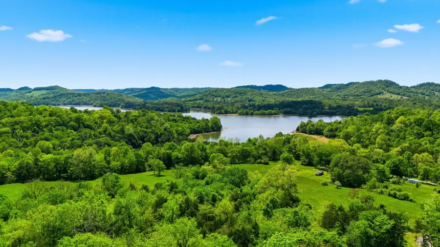 2699 Brooks Bend Ln, Gainesboro, TN 38562 - #2