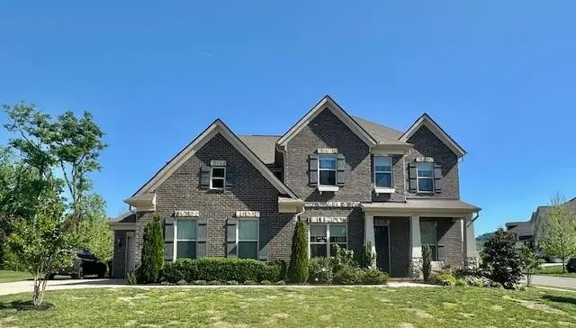3229 Chase Point Dr, Franklin, TN 37067 - #1