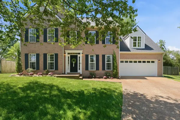 2029 Trenton Dr, Spring Hill, TN 37174