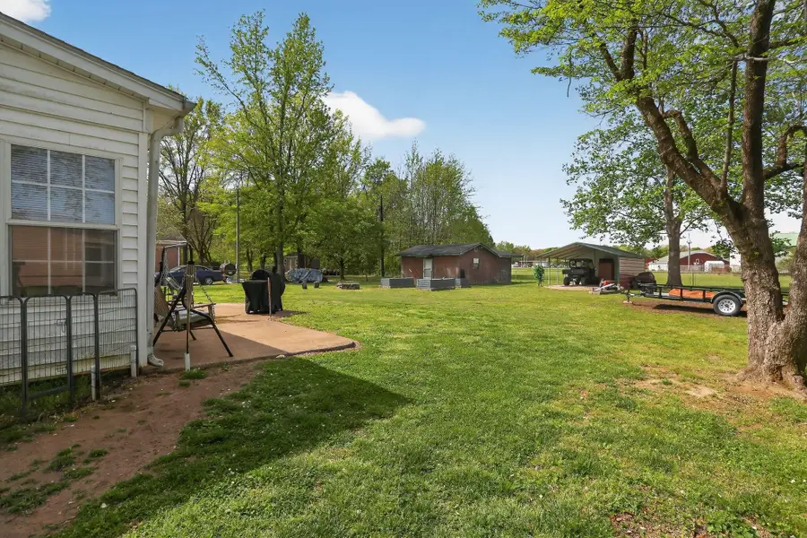 1035 W End St, Bolivar, TN 38008 - #3
