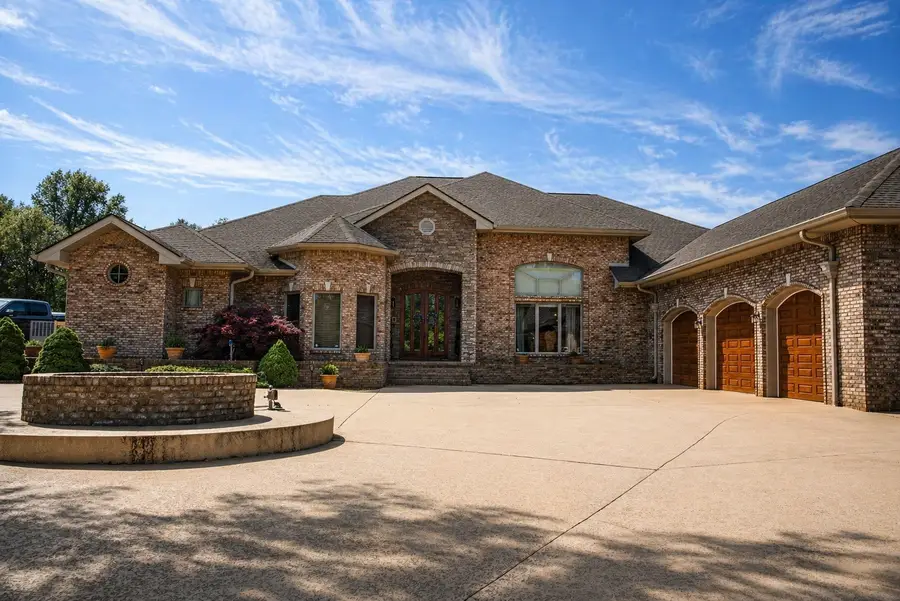 480 Mobley Rd, Clarksville, TN 37043 - #2