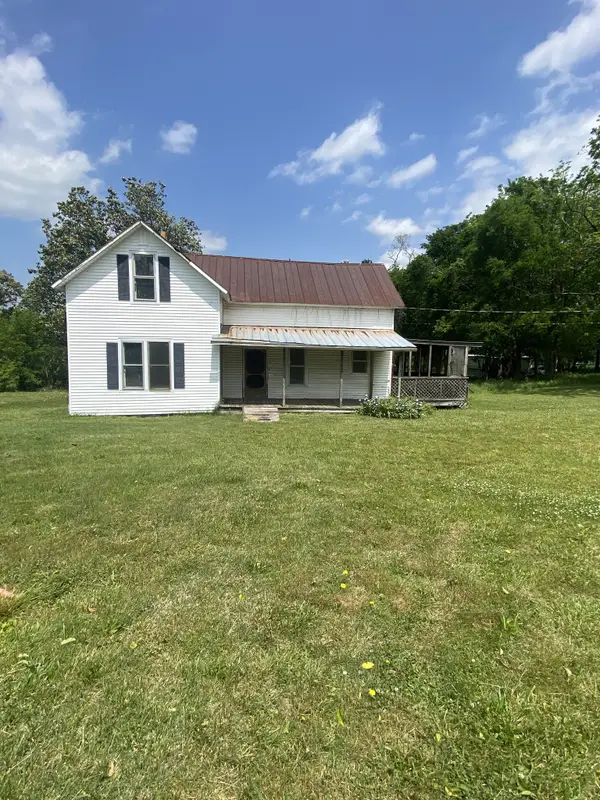 1499 Turnpike Rd, Summertown, TN 38483