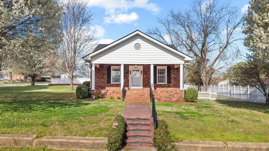 726 Georgia Avenue, Etowah, TN 37331 - #2