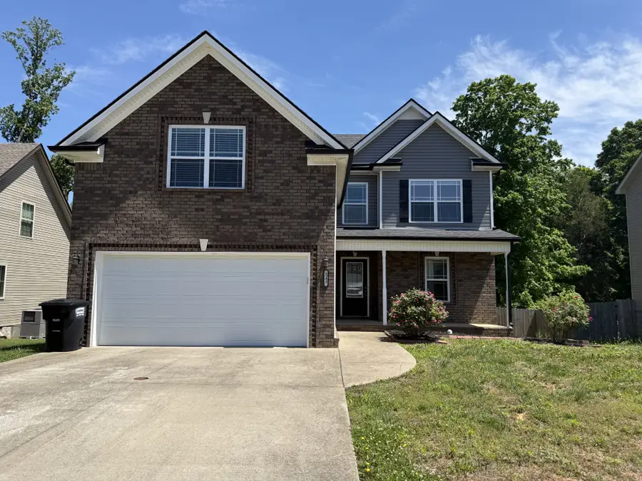 143 Sycamore Hill Dr, Clarksville, TN 37042 - #2