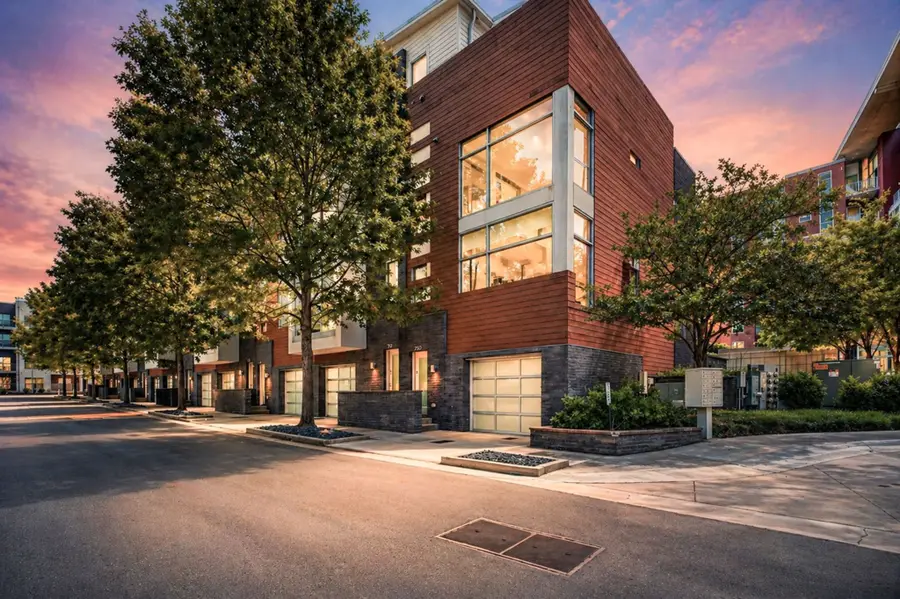 700 Strickland Dr, Nashville, TN 37206 - #2