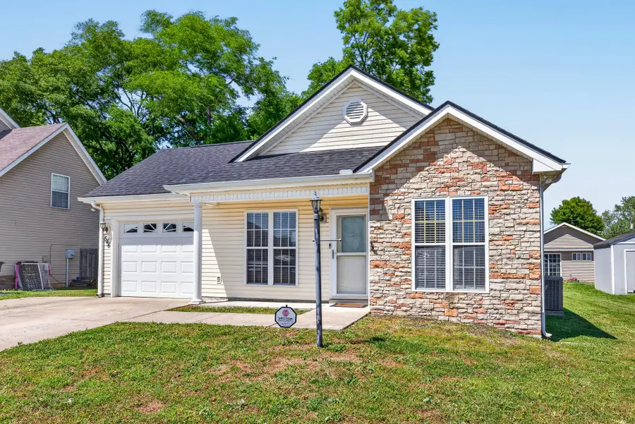 546 Albion Cir, Gallatin, TN 37066 - #3