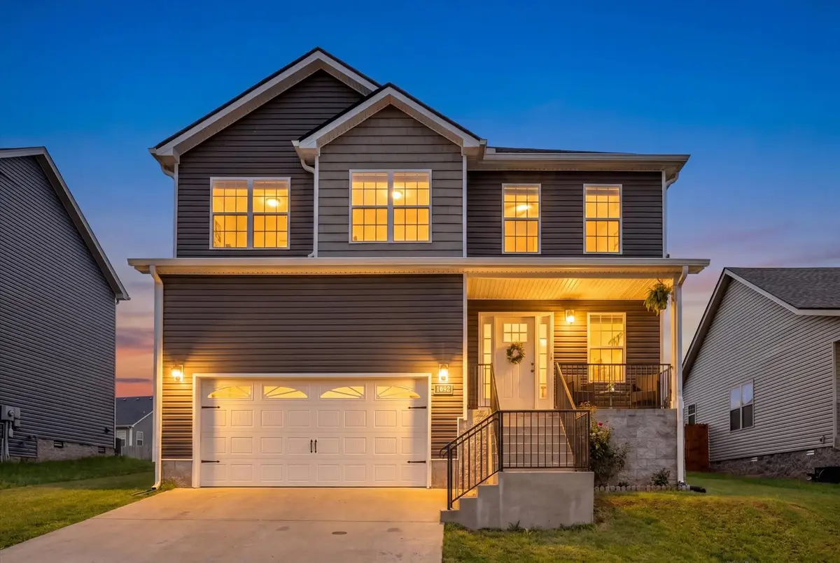 1092 Charles Thomas Dr, Clarksville, TN 37042 - #1