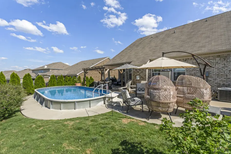 8048 Forest Hills Dr, Spring Hill, TN 37174 - #2