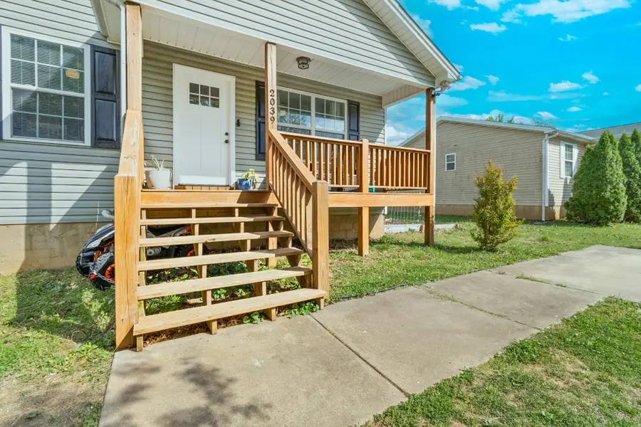 2039 Century Avenue Se, Cleveland, TN 37311 - #2