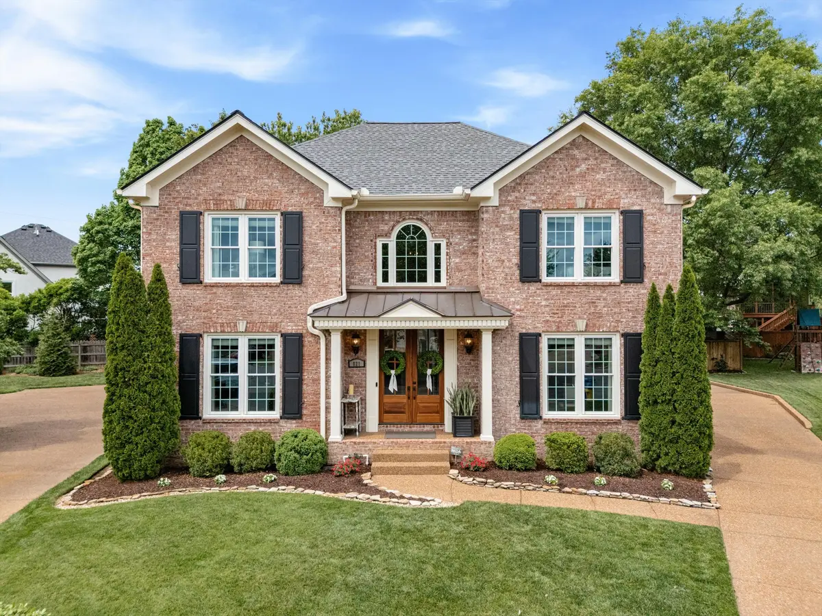 821 N Hampton Cv, Franklin, TN 37064 - #1