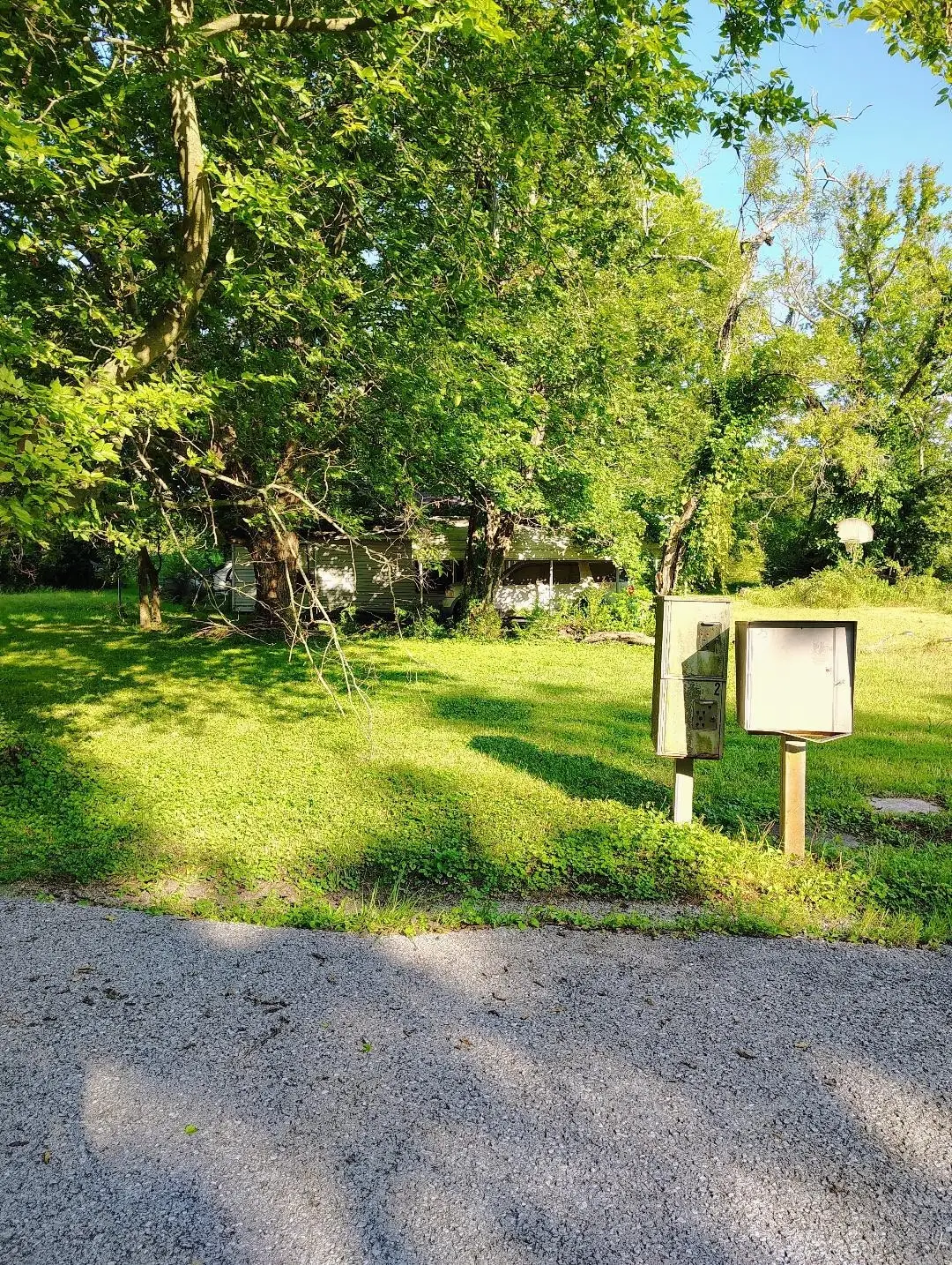 6760 Newstead Rd, Hopkinsville, KY 42240 - #1