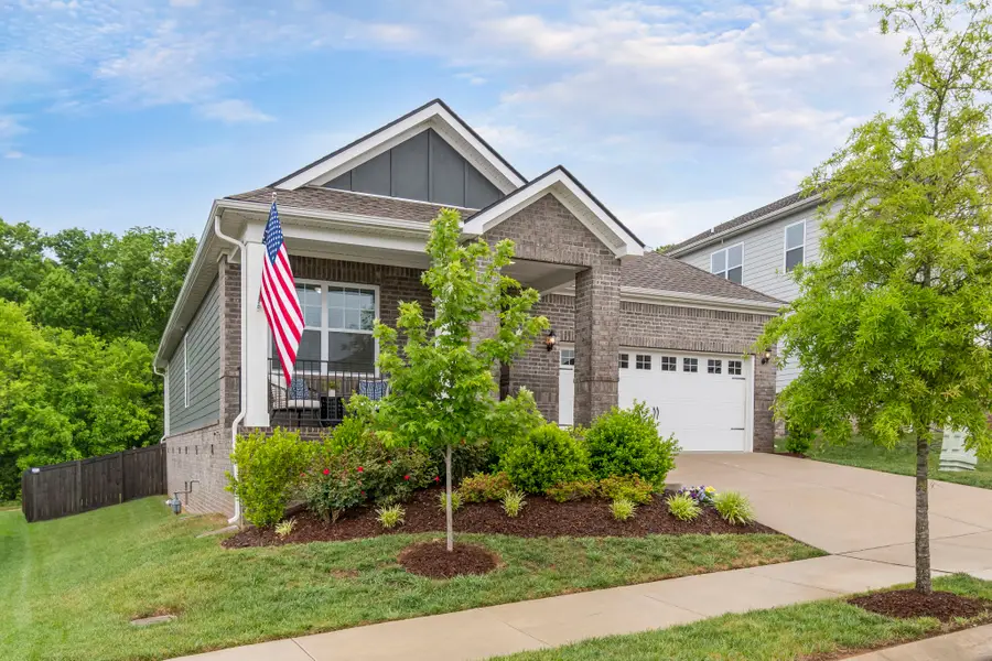 1029 Ewell Farm Cir, Spring Hill, TN 37174 - #2