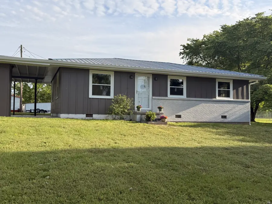 122 Mcintosh Ave, Cumberland City, TN 37050 - #2