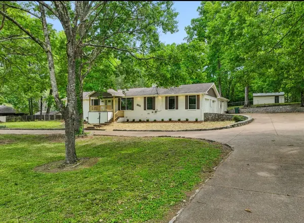 1622 Woodside Dr, Lebanon, TN 37087