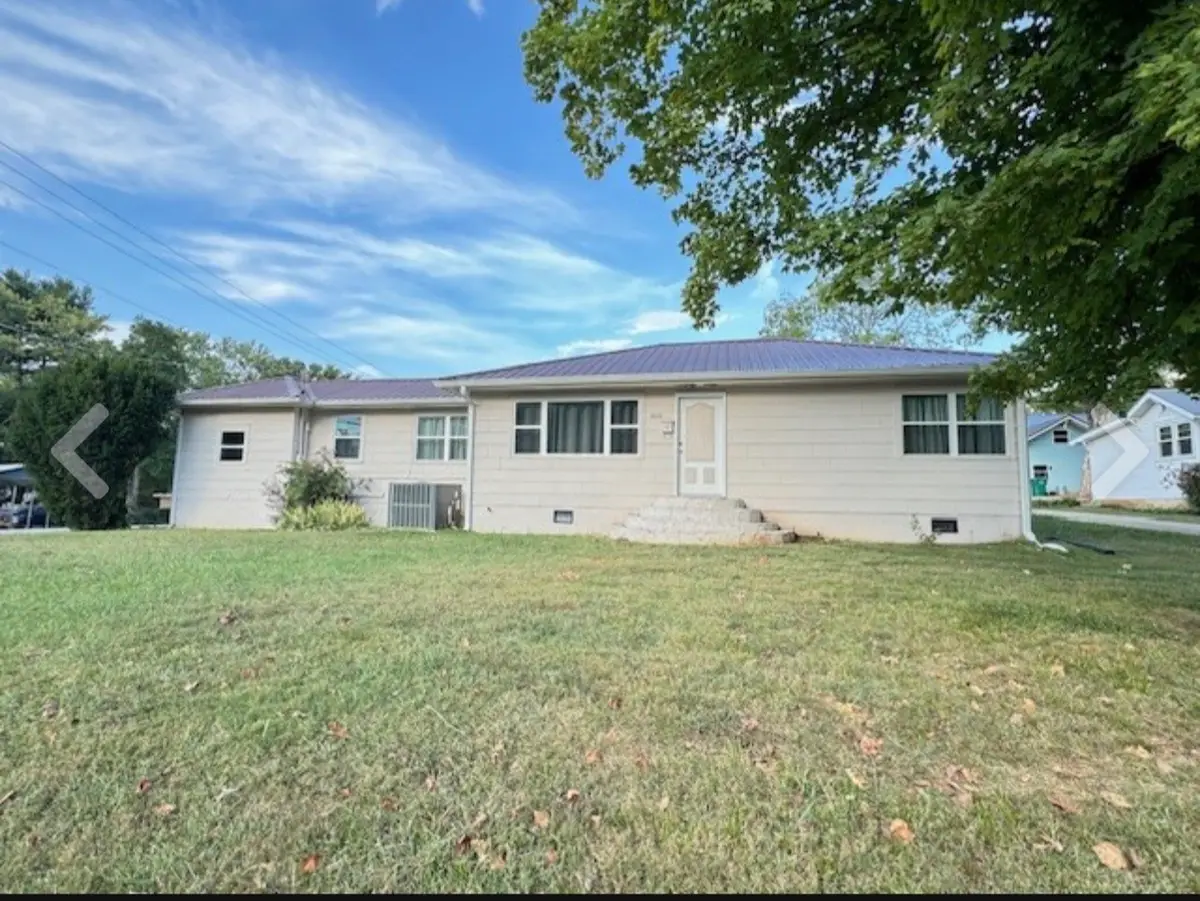 1010 N High St, Winchester, TN 37398 - #1