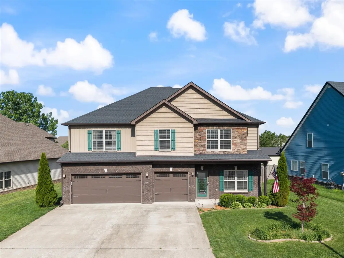 668 Sturdivant Dr, Clarksville, TN 37042 - #1