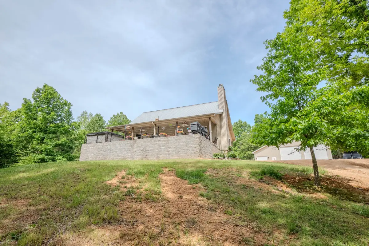1211 Bundrant Hollow Rd, Waynesboro, TN 38485 - #1