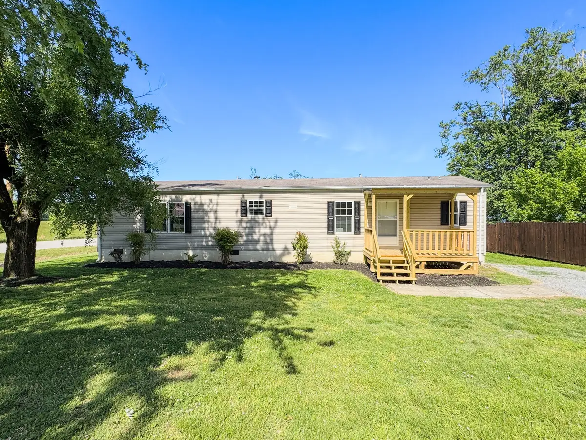 500 Akersville Rd, Lafayette, TN 37083 - #1