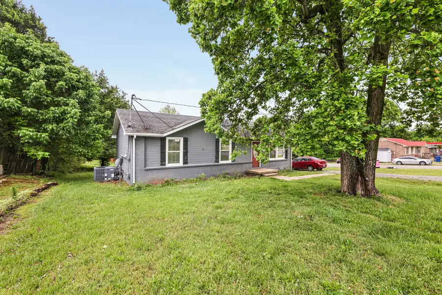 638 Lafayette Rd, Clarksville, TN 37042 - #3
